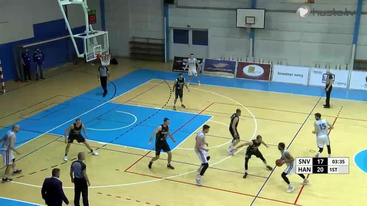 Líder sa natrápil, ale favoriti nezaváhali